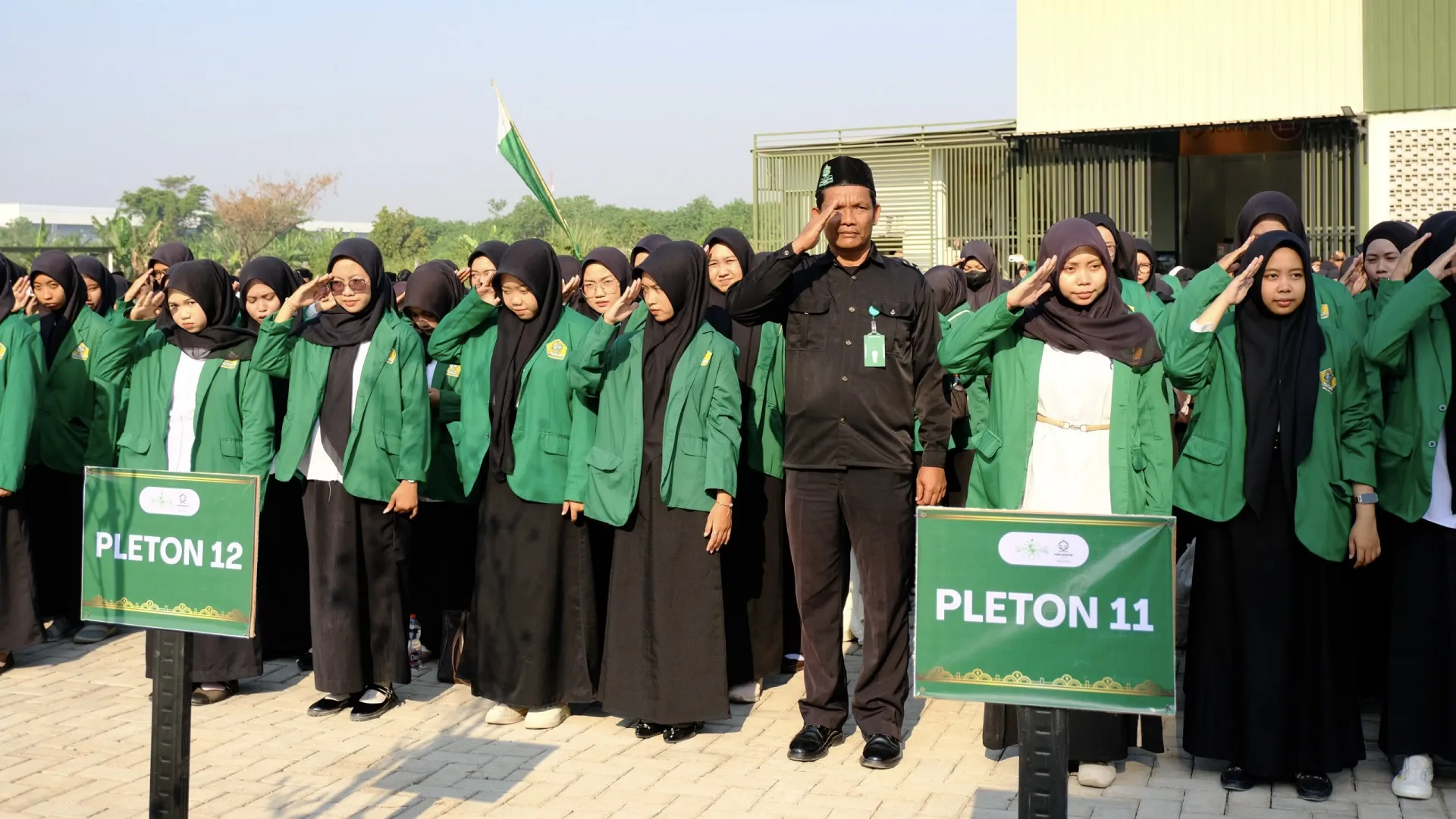 Ratusan Dosen dan Mahasiswa UNUSIDA Sukseskan Upacara Hari Santri PCNU Sidoarjo